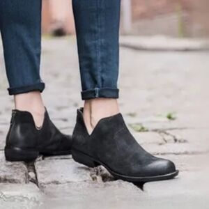 Brand New Born Benna Booties